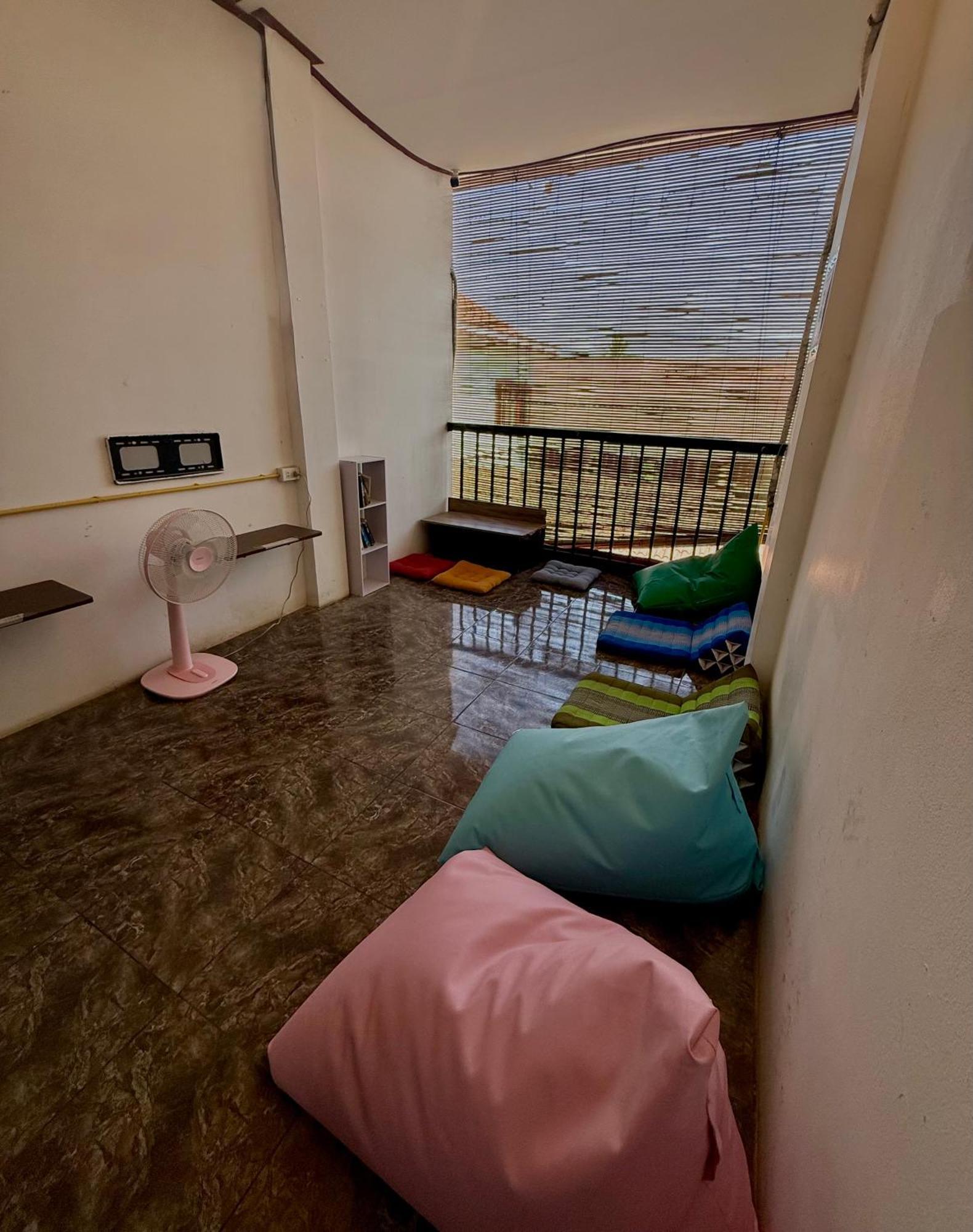 Vang Vieng Chill House Exterior photo